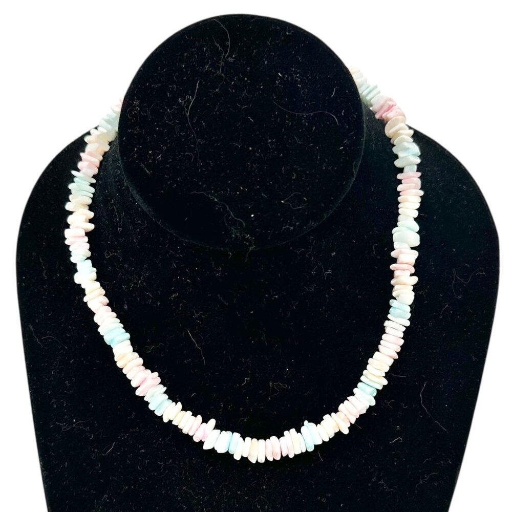 Vintage Puka Shell Necklace Goldtone Barrel Clasp 16 inch White Pastel Pink Blue